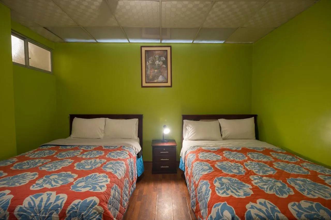 Pensión Hostal Downtown Quito