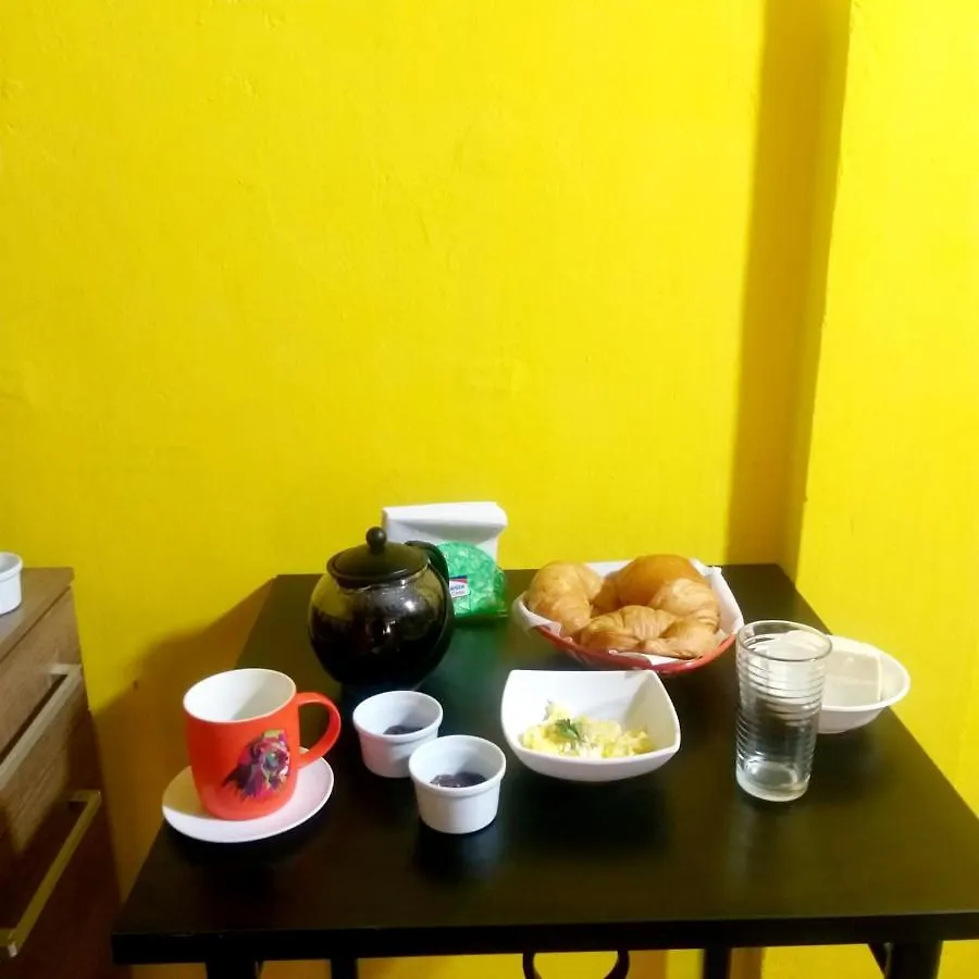 Hostal Downtown Quito Pensión