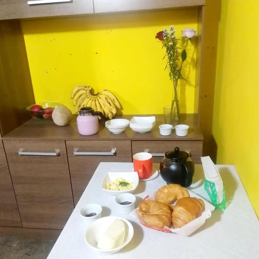 Pensión Hostal Downtown Quito Ecuador