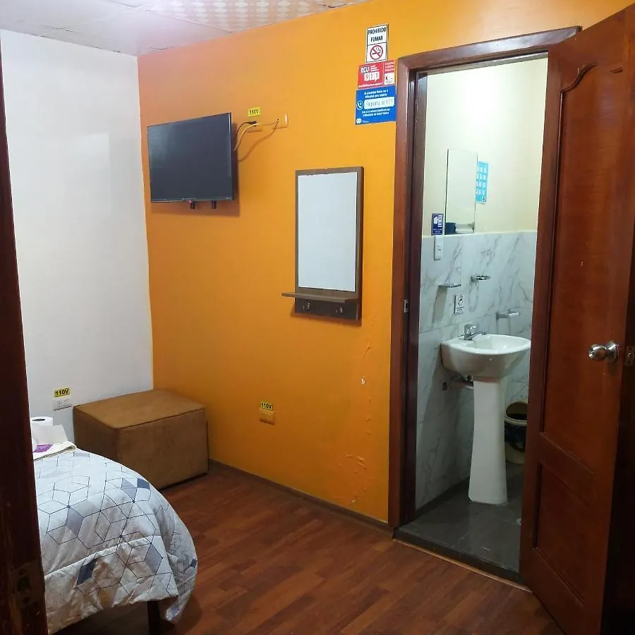Hostal Downtown Quito Pensión