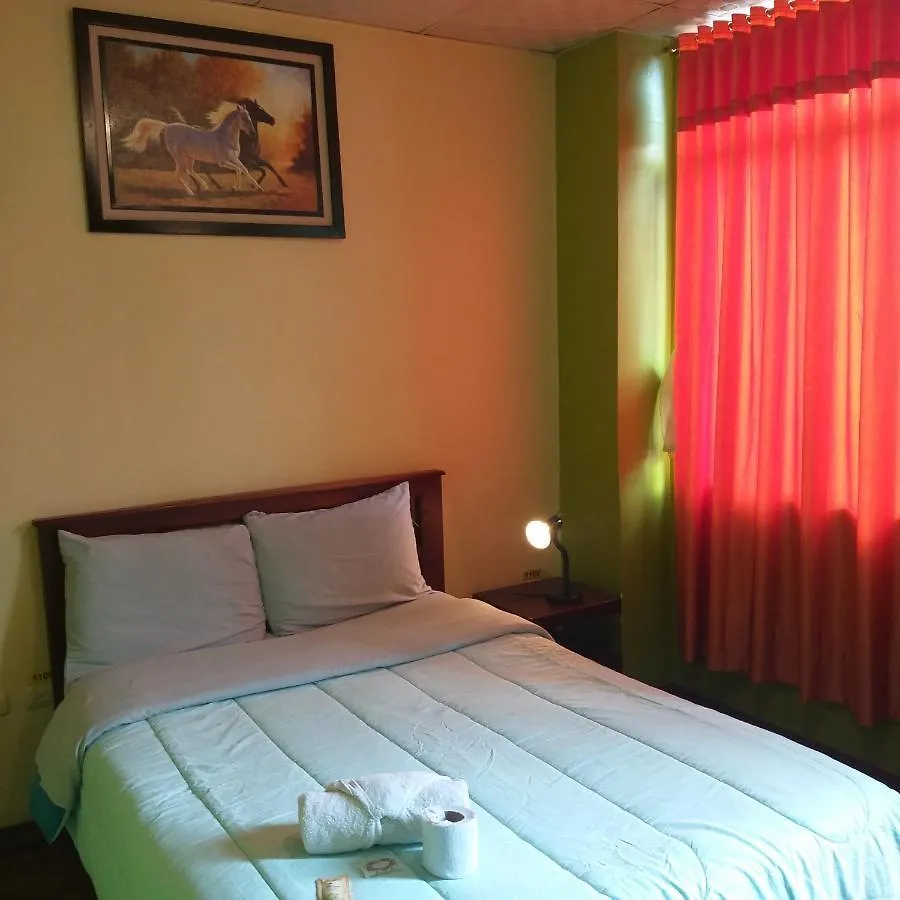Pensión Hostal Downtown Quito